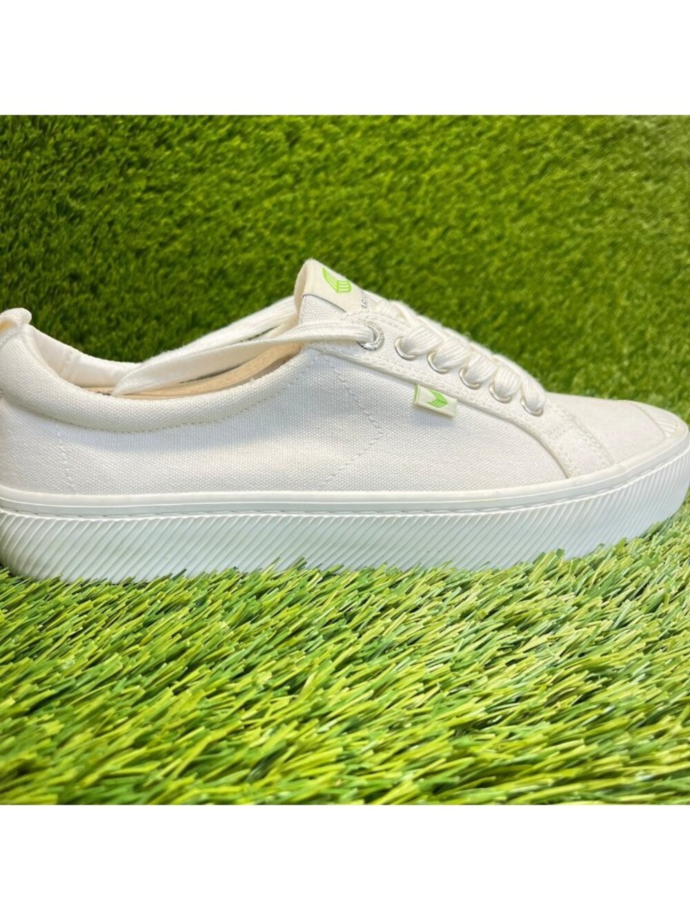 Cariuma OCA Low Mens Size 8 Womens 9.5 Ivory Green Skateboard Shoes Sneakers‎